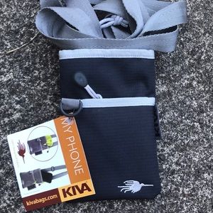 Kiva (Baggallini) phone bag NWT